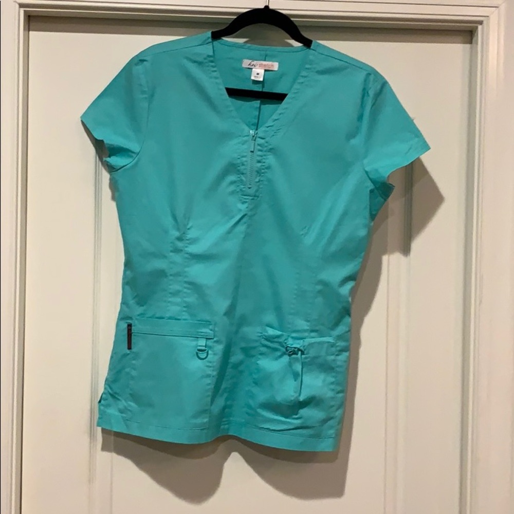 Koi mint scrub top medium